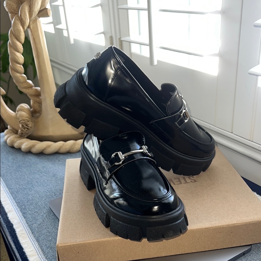 Steve Madden Black Platform Loafers